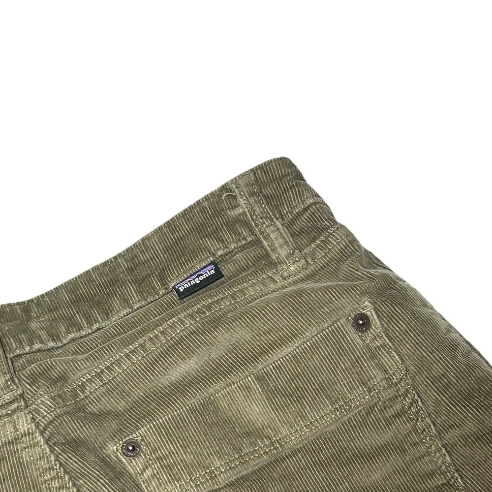 Patagonia Worn Wear Fitted Corduroy Pants- Women's 28‎ Raw Hem
